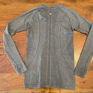 Lululemon Grey Long Sleeve Swiftly Tech Shirt Size 6